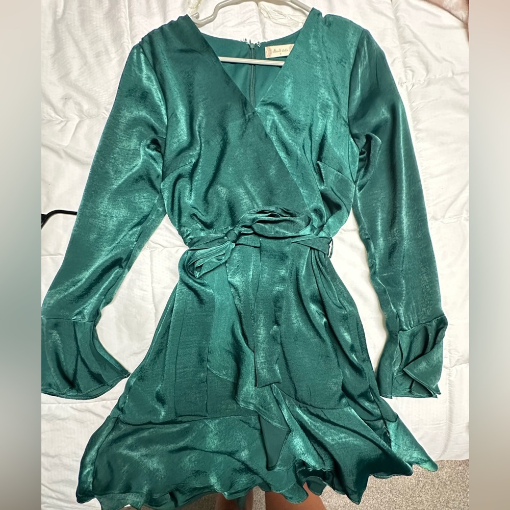 Altard state emerald green sheer dress. Size small